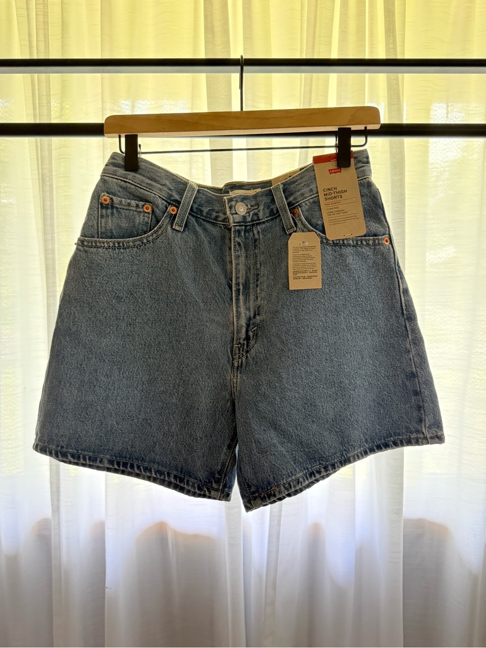 Levi’s Cinch Women's Light Blue Denim Shorts